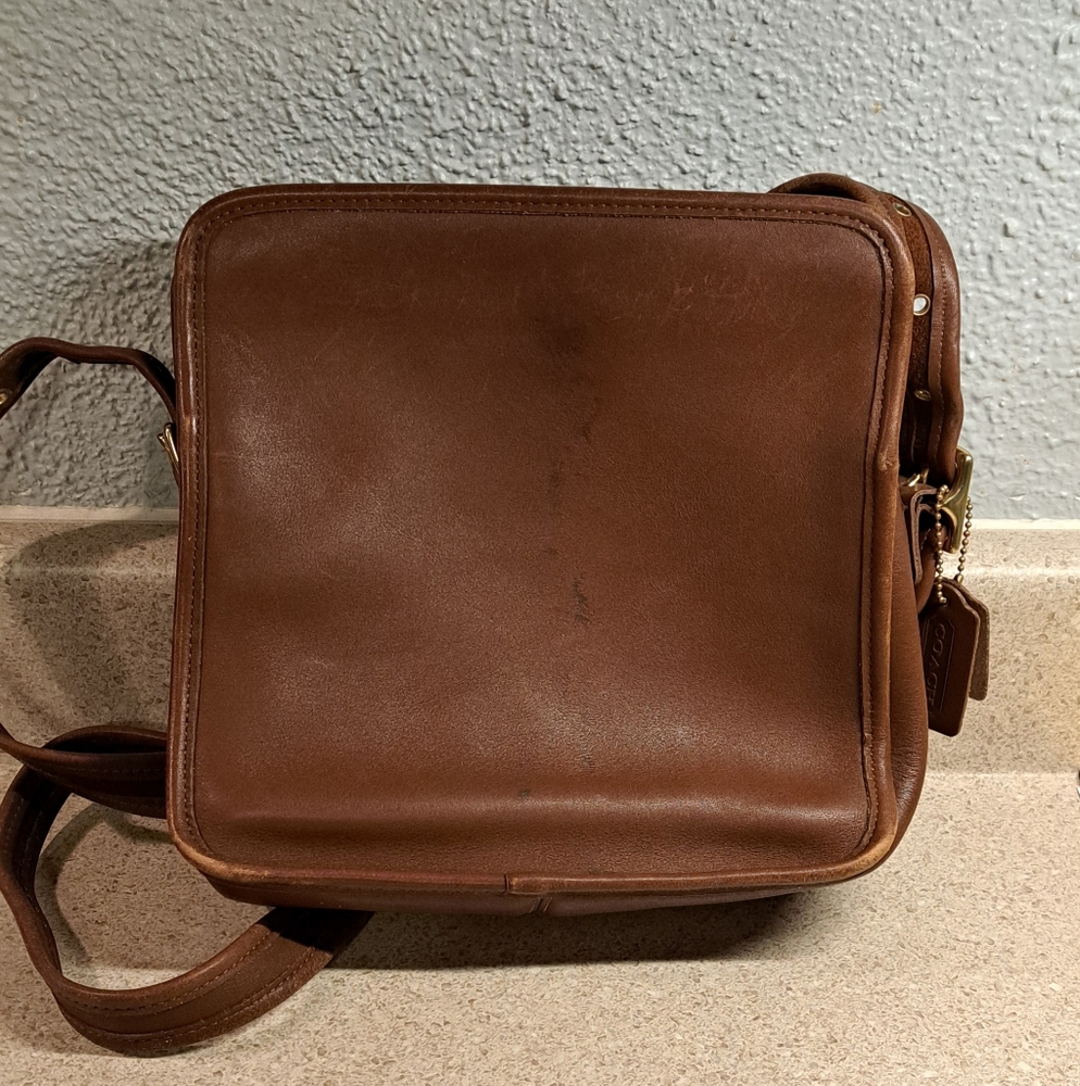 Vintage Coach Cognac Brown Leather Crossbody Bag - Picture 2 of 16
